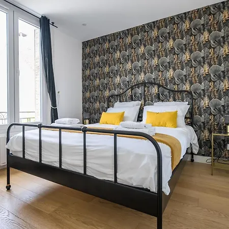 The Nell House Apartment *